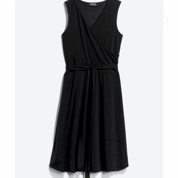 NWT Small Black MIX BY 41 HAWTHORN
Hensen Essential Faux Wrap Knit Dress - Picture 2 of 5